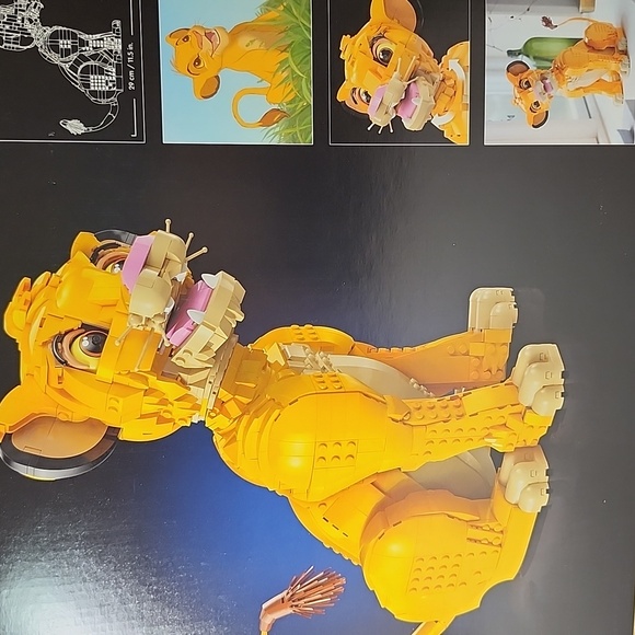 NEW LEGO Disney The Lion King Simba Building Set - Yellow LEGO 43247 - Picture 4 of 5
